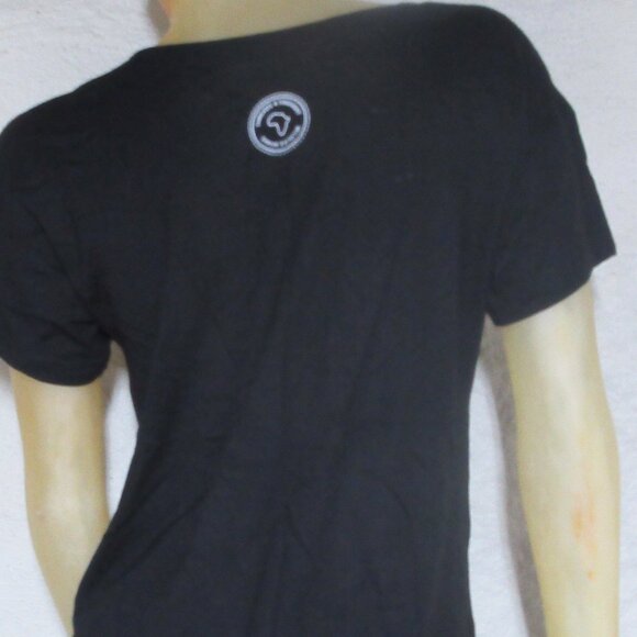 Threads for Thought Abstract Mask Tee Sz. XS - Picture 2 of 3